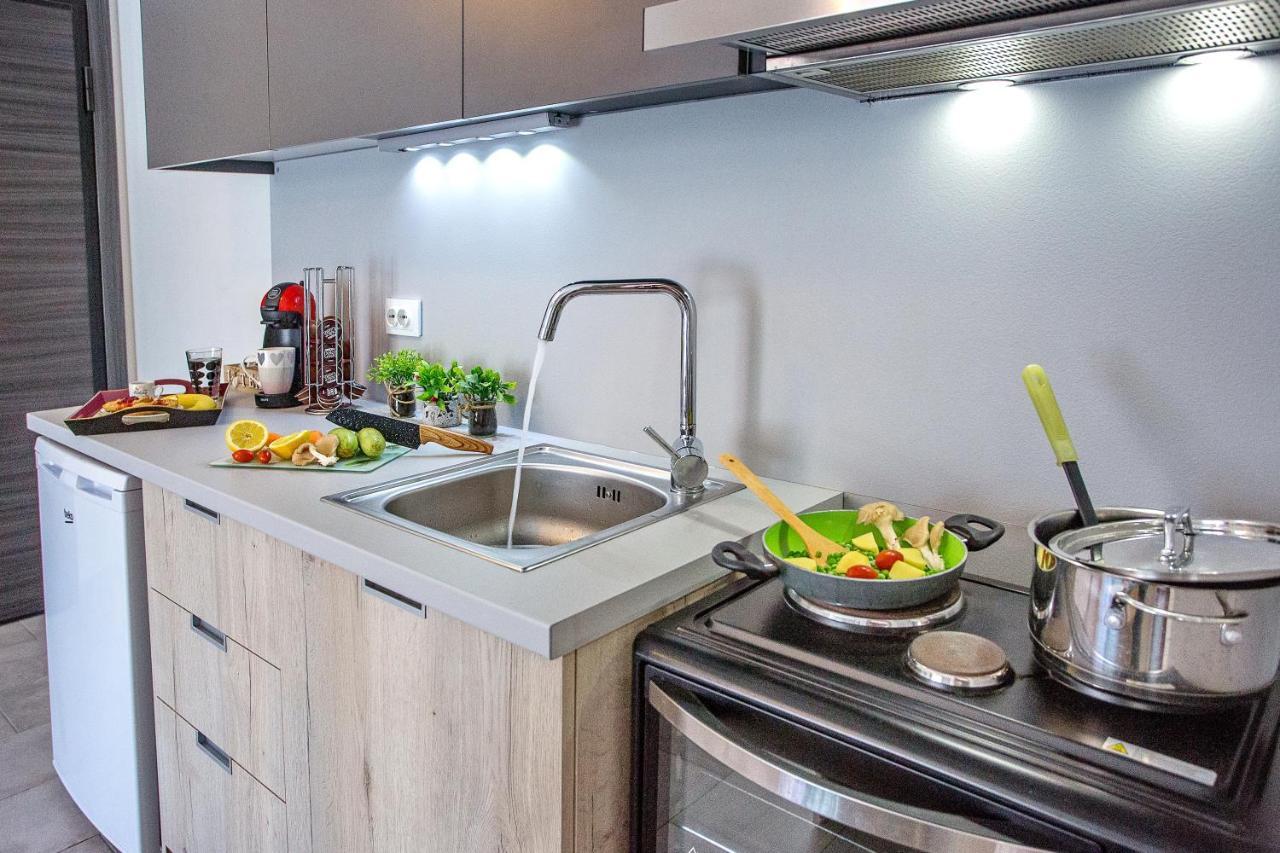 Sun & Sea Luxury Apartment Néa Péramos 외부 사진